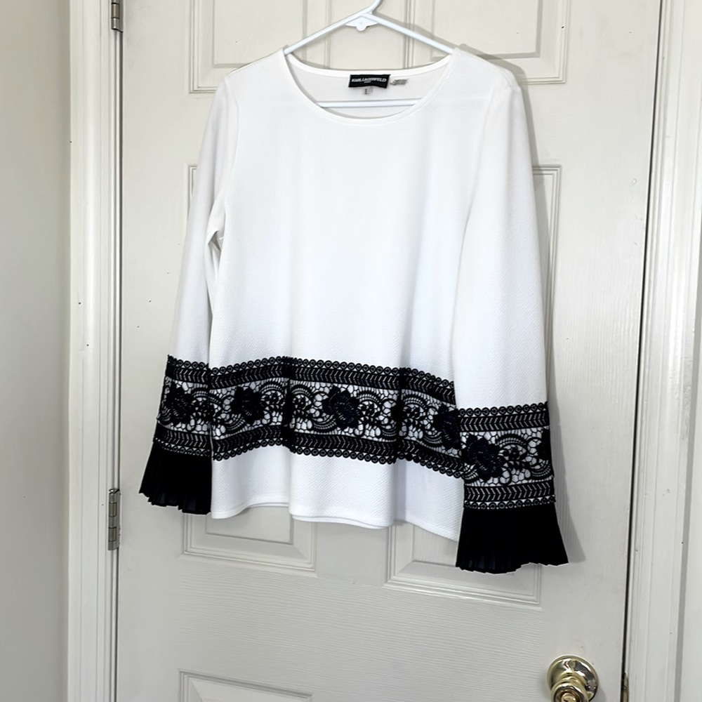 Karl Lagerfeld White Top Lace Pattern Size Medium / Large